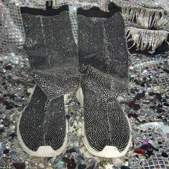 SNEAKERS - Picture 6 of 16